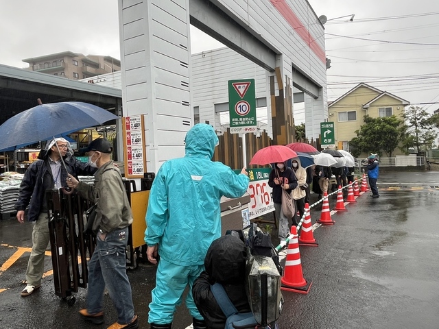“アイリス備蓄米”に人殺到 仙台で店頭販売開始前に１００人以上 整理券は配布即終了