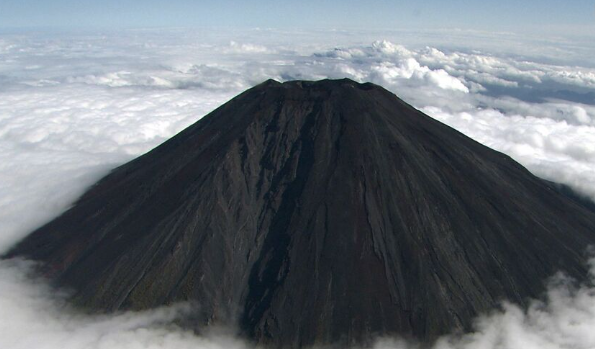 【静岡】富士山に登山に来ていた台湾人男性が突然倒れて死亡　当時、現場では横殴りの雨が降っていたという