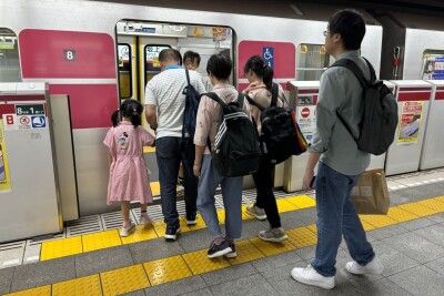 日本の電車内で撮影された映像が物議＝中国ネット「中国人だという証拠は？」「日本人だって…」