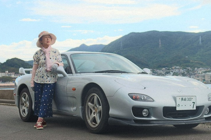 【自動車】79歳女性、人生の相棒「RX-7」を譲渡へ　免許返納しマツダに