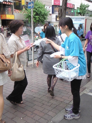 ティッシュを街で無料で配る日本に驚く韓国人…紙が高い韓国はあらゆる場所でトイレットペーパーを使う