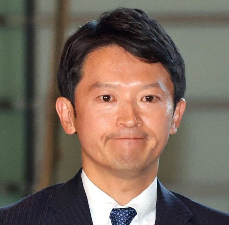 元局長データ　ネットで拡散　SNS「必要な情報」「パンドラの箱」「各メディアが一斉に…もはや失笑」